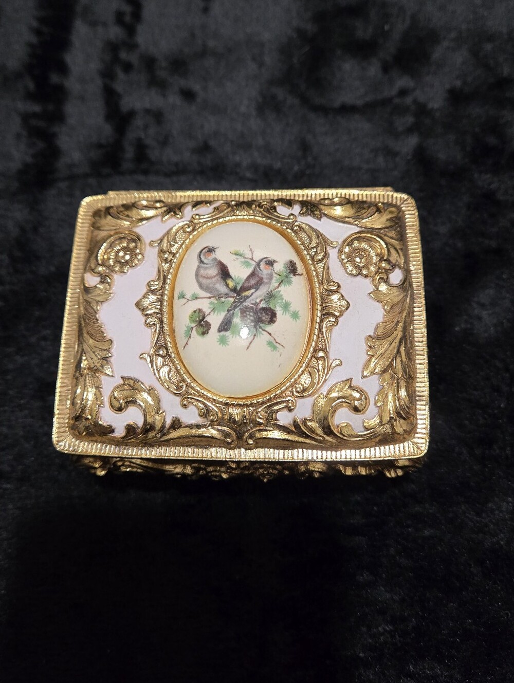 Vintage Mid-Century Gold Footed Trinket Box Bird Porcelain Cameo Japan